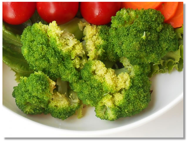 ブロッコリーの温野菜のサラダ